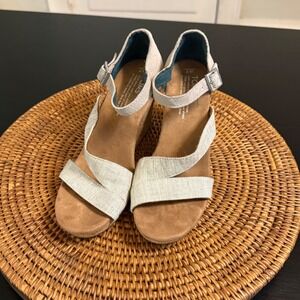 TOMS Women Oatmeal Strappy Cork Wedge Sandals Ankle Strap Beige 7W